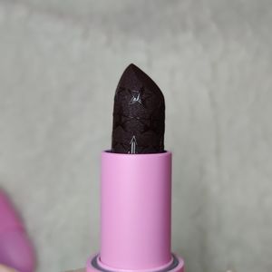 Jeffree Star 'Medieval Kiss' Velvet Trap Lipstick